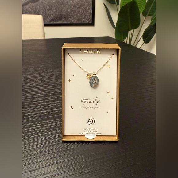 NIB Love This Life® Family Tree Amazonite & Heart Charm Necklace - Picture 9 of 10